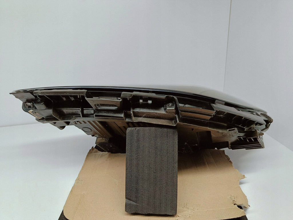 TESLA MODEL 3 LIFT HIGHLAND 23- LAMPA LEWA PRZÓD FULL LED EU 1760888-00-F
