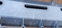 Laden Sie das Bild in den Galerie-Viewer, FORD MONDEO MK4 07- KÜHLERGRILL STOSSFÄNGER VORNE 7S71-8200-D