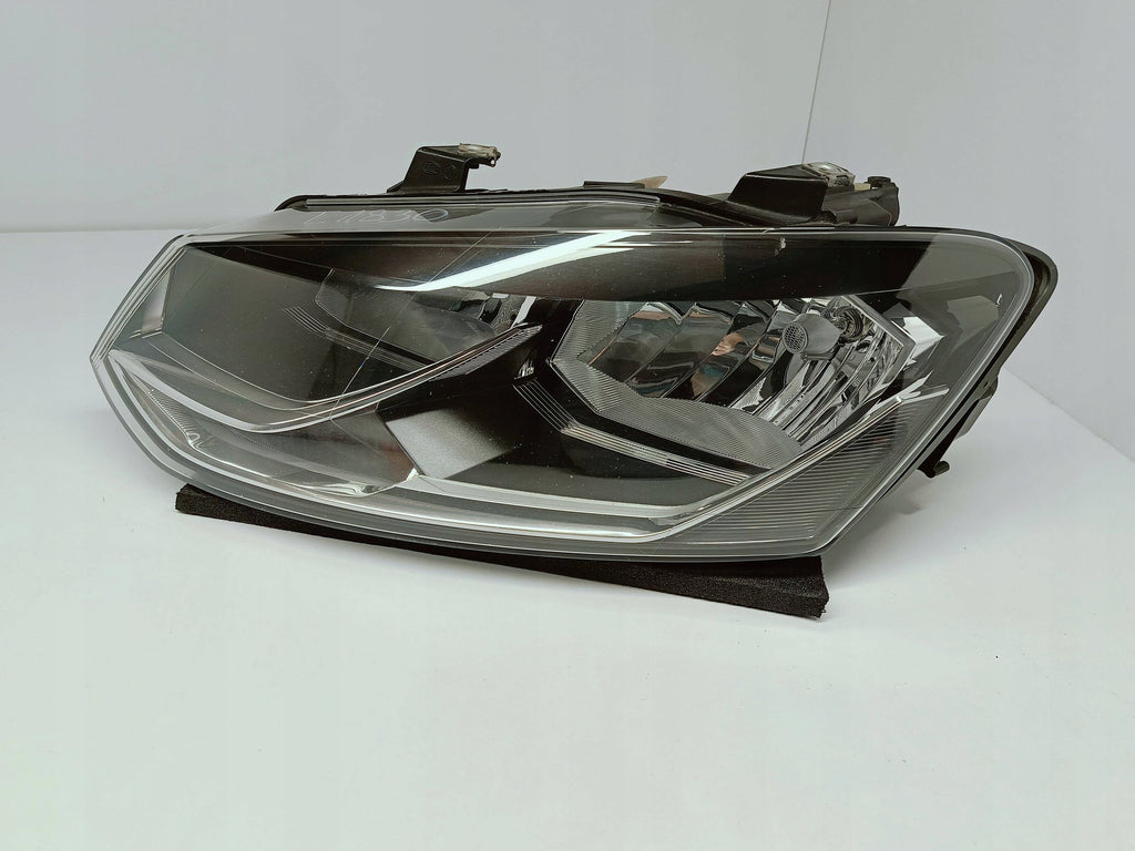 Volkswagen Polo V 6R LIFT 14- LAMPA LEWA PRZÓD PRZEDNIA ZWYKŁA 6C1941005B