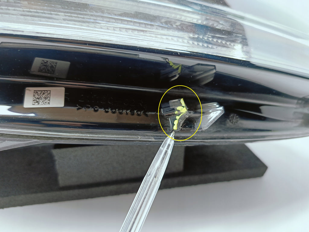 VOLKSWAGEN GOLF VII LIFT 17- LAMPA REFLEKTOR PRAWY PRZÓD H7+LED 5G1941006D