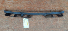 Laden Sie das Bild in den Galerie-Viewer, VOLKSWAGEN TOURAN 15- HALTER MITTE HINTEN STOßSTANGE NEU 5TA807863