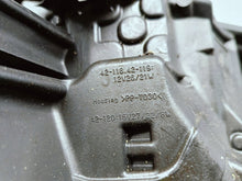 Laden Sie das Bild in den Galerie-Viewer, Toyota bZ4X 22- SCHEINWERFER LINKS VORNE VOLL LED EU KOITO 42-118