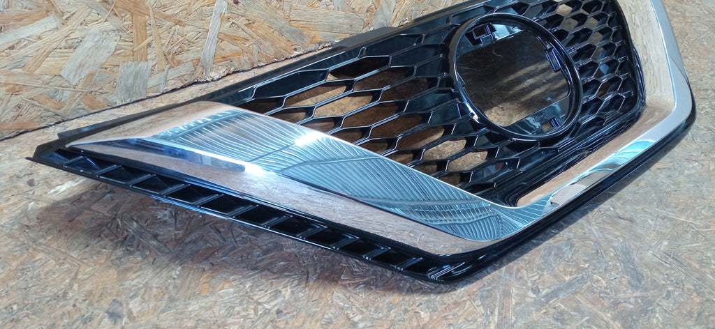 NISSAN QASHQAI II J11 LIFT 17- KÜHLERGRILL STOSSFÄNGER VORNE DS0742001