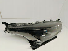 Load image into Gallery viewer, TOYOTA YARIS IV 4 P21 19-LAMPA REFLEKTOR PRAWY PRZÓD SOCZEWKA KOITO K0-6 EU