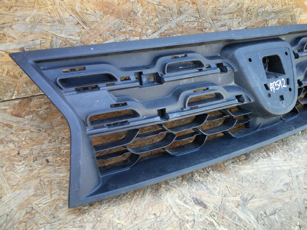 DACIA DUSTER LIFT 13- KÜHLERGRILL STOSSFÄNGER VORNE 623100838R