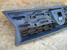 Laden Sie das Bild in den Galerie-Viewer, DACIA DUSTER LIFT 13- KÜHLERGRILL STOSSFÄNGER VORNE 623100838R