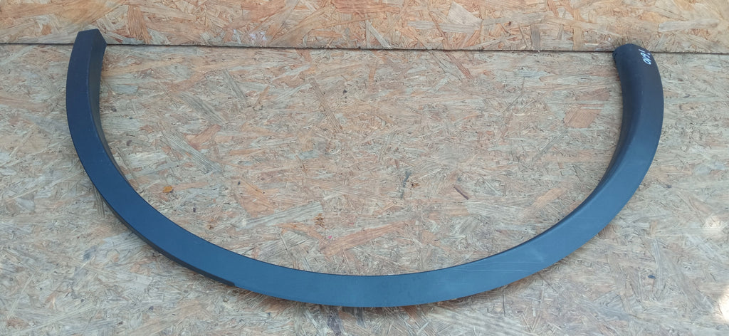 TESLA MODEL Y 22- KOTFLÜGELLEISTE HINTEN RECHTS 1683866-00-A