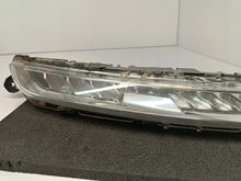 Załaduj zdjęcie do przeglądarki galerii, CITROEN C4 PICASSO II 13- LAMPA ŚWIATŁO DRL PRAWY PRZÓD LED 9676036480