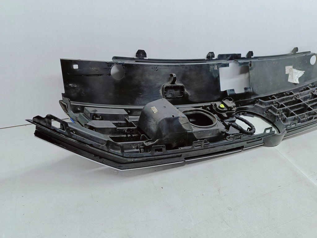 Volkswagen PASSAT B8 GTE EV 14- ATRAPA GRILL ZDERZAKA PRZÓD 3G0853653B