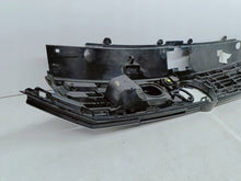 Załaduj zdjęcie do przeglądarki galerii, Volkswagen PASSAT B8 GTE EV 14- ATRAPA GRILL ZDERZAKA PRZÓD 3G0853653B