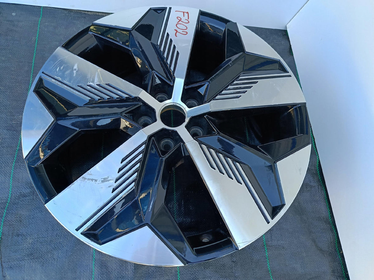 Felge Aluminium Renault Megane IV E-Tech 7.0"x20" 5X114.3 ET 34 403003990R — Foto 3 von 16