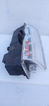 Laden Sie das Bild in den Galerie-Viewer, RENAULT CLIO 4 IV CAPTUR 12- HALOGENSCHEINWERFER TAGFAHRLICHT LINKS LAMPE 266059493R