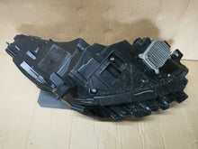 Laden Sie das Bild in den Galerie-Viewer, TESLA MODEL 3 Y LIFT 20- LAMPA PRZÓD LEWA FULL LED EU 1514952-00-C