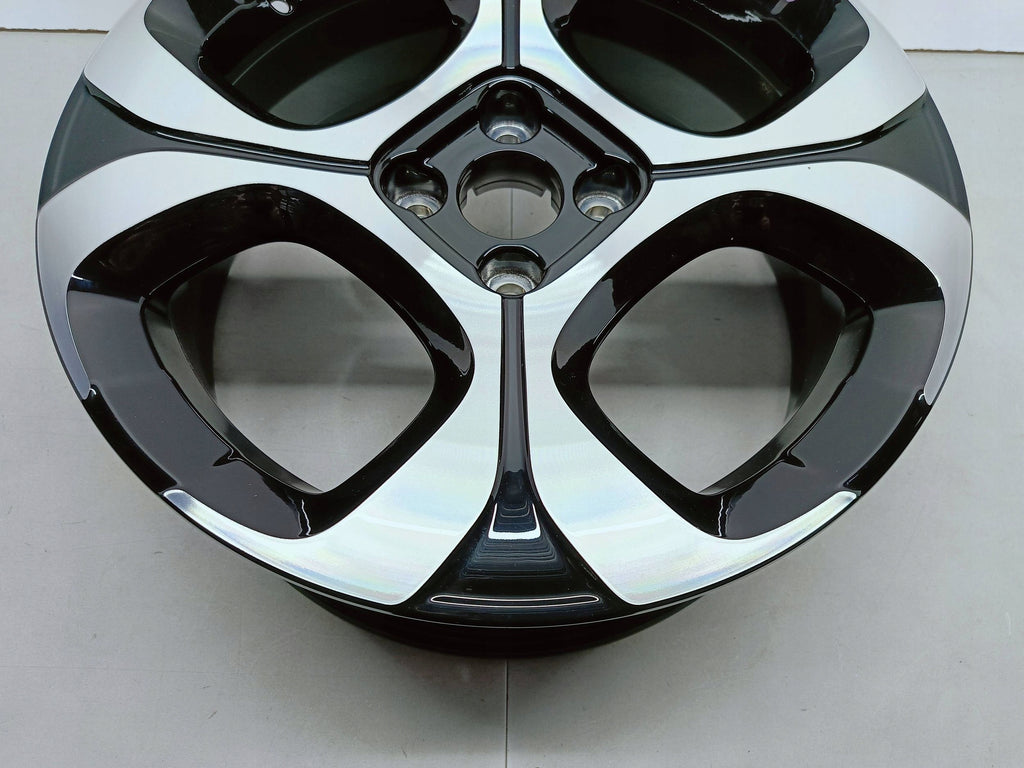 FELGA ALUMINIOWA 17 CALI C3 Aircross DS3 DS4 17''x6.5'' ET20 4x108 13469372