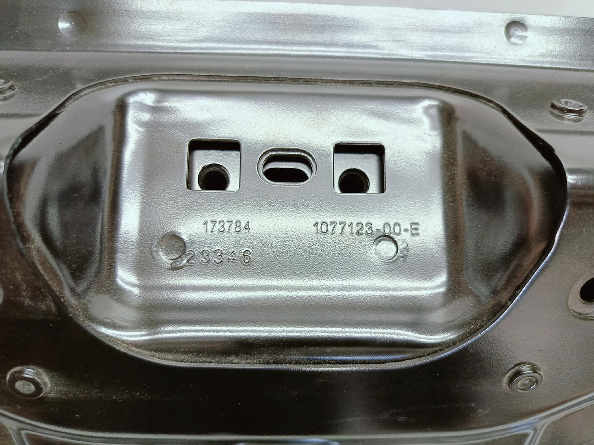 Tesla Model 3 M3 17- Pas Tylny Panel Ściana Wzmocnienie Nowe 1077958-S0-A — zdjęcie 10 z 13