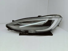 Laden Sie das Bild in den Galerie-Viewer, Tesla Model S FACELIFT 16- SCHEINWERFER LINKS VORNE VOLL-LED 1053574-00-E