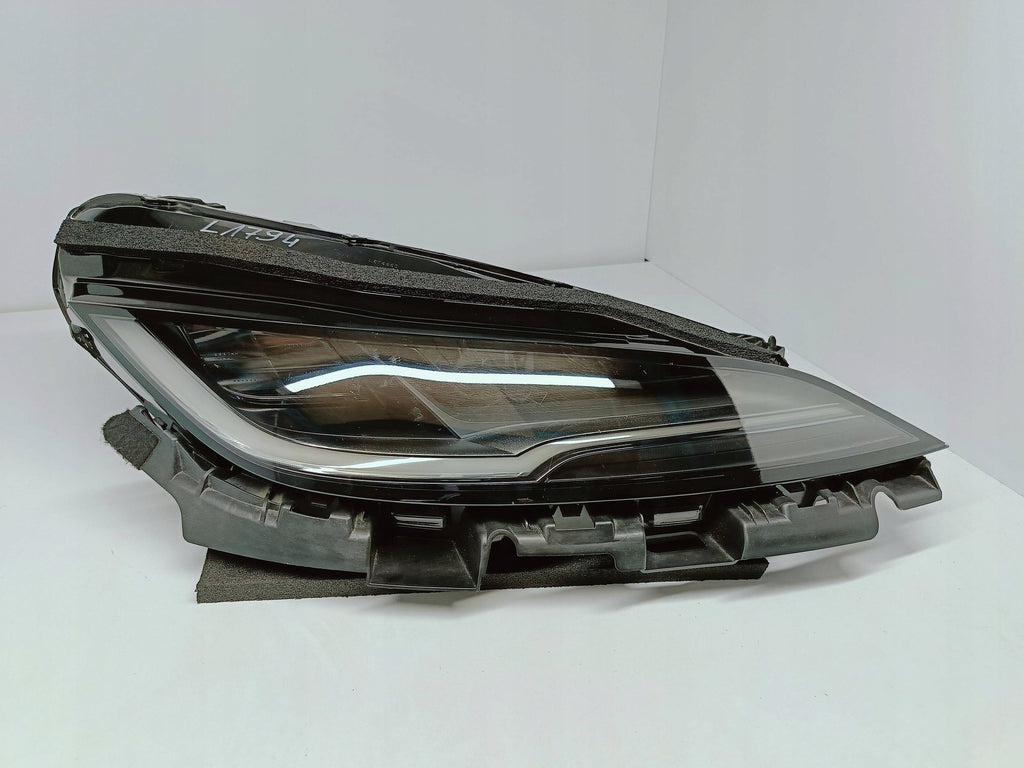 TESLA MODEL 3 LIFT HIGHLAND 24- LAMPA PRAWA PRZÓD FULL LED EU 1760889-00-E