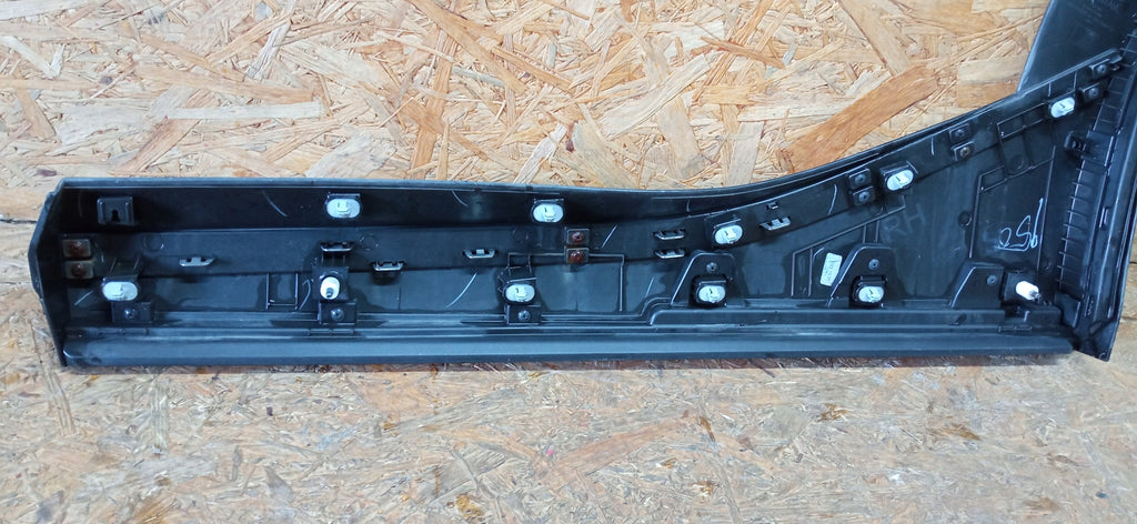 KIA EV6 EV-6 2021- LISTWA NAKŁADKA DRZWI PRAWY TYŁ PRAWA TYLNA 87734-CV100