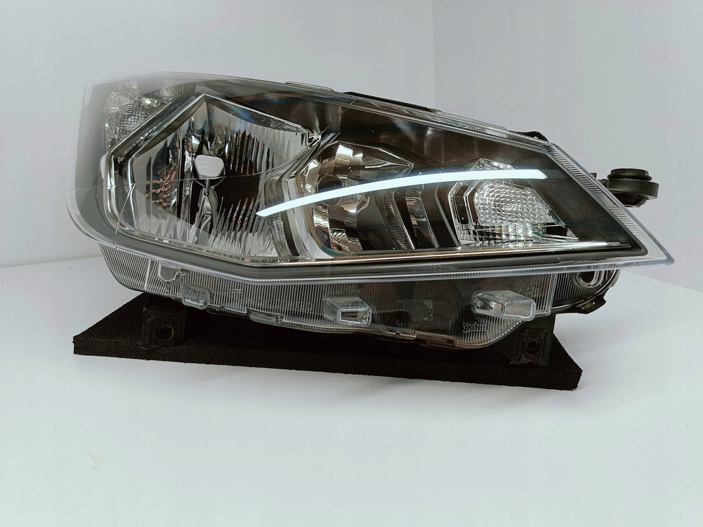 Seat Ibiza V ARONA 17- LAMPA PRAWA PRZÓD ZWYKŁA H7 EU 6F1941006B