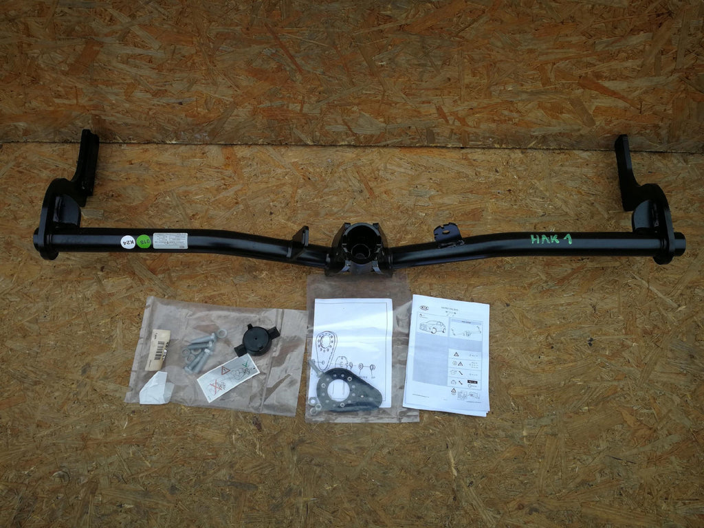 KIA RIO IV 4 YB 16- BELKA HAKA HOLOWNICZEGO H8281ADE00