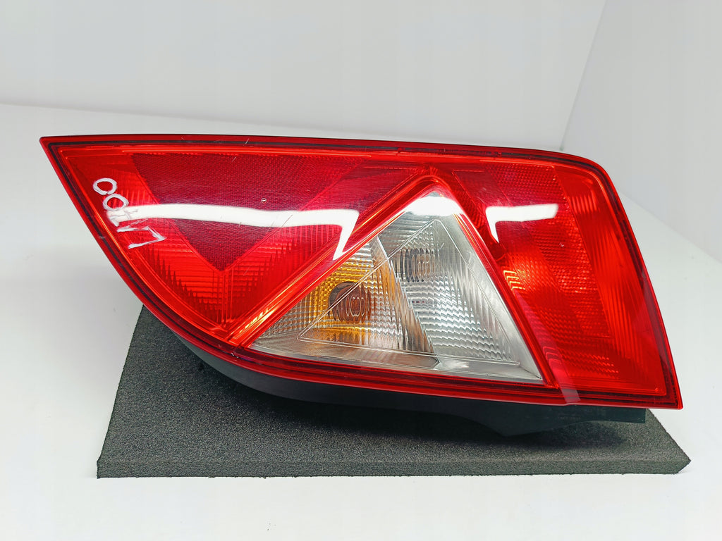 SEAT MII KF1 11- RÜCKLEUCHTE RECHTS HINTEN RECHTE HINTERE FARBE EU OEM 1SL945096K