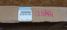 Load image into Gallery viewer, RENAULT GRAND SCENIC IV 16- USZCZELKA DRZWI PRAWY TYŁ NOWA 823301442R