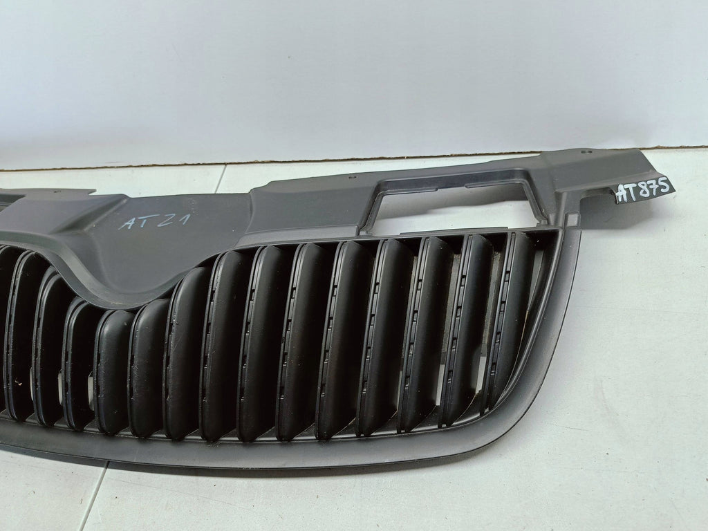 Skoda Fabia II Mk2 5J 07- GRILL ATRAPA ZDERZAKA PRZEDNIEGO 5J0853668