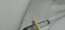 Laden Sie das Bild in den Galerie-Viewer, TOYOTA AYGO II 14- ZIERLEISTE MITTE BLENDE STOSSSTANGENANSATZ HINTEN 52151-0H020