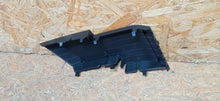 Laden Sie das Bild in den Galerie-Viewer, PEUGEOT 2008 II 19- BLENDE ABDECKUNG STOSSFÄNGER VORNE 9831553780
