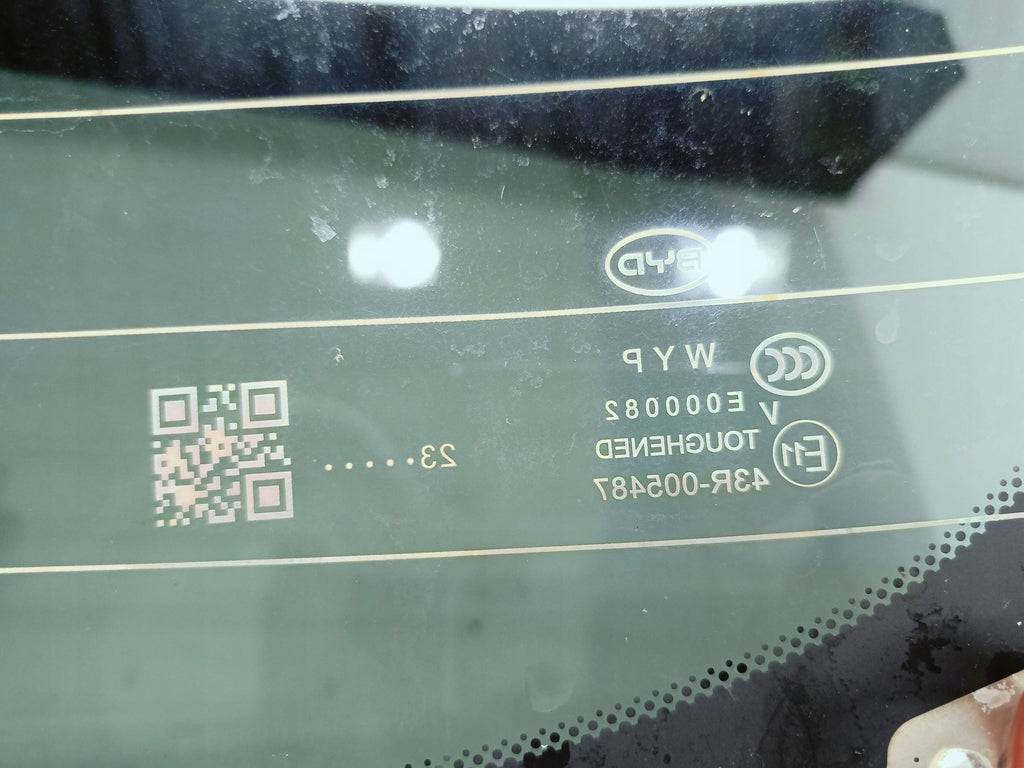 BYD Dolphin EV 23- KLAPA POKRYWA BAGAŻNIKA TYŁ TYLNA SZYBA
