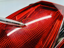 Załaduj zdjęcie do przeglądarki galerii, SEAT LEON III 5F1 13- LAMPA LEWY TYŁ LEWA TYLNA EU OE 5F0945095D