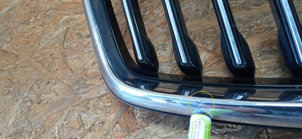 VOLVO XC60 II 17- ATRAPA GRILL KRATKA ZDERZAKA PRZÓD KAMERA 31457465