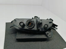 Load image into Gallery viewer, HYUNDAI I30 III 16-LAMPA ŚWIATŁO DRL LEWY PRZÓD LED 3 PIN 92207-G41