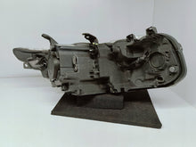 Laden Sie das Bild in den Galerie-Viewer, Toyota Auris II E18 LIFT 15- SCHEINWERFER LINKS LINSE+LED EU 81150-02K30
