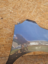 Laden Sie das Bild in den Galerie-Viewer, CITROEN C3 III 16- KOTFLÜGEL RECHTS VORNE