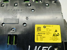 Laden Sie das Bild in den Galerie-Viewer, BMW 3 G20 G21- LAMPKA PODSUFITKI OŚWIETLENIE KABINY SOS 5A43484-01