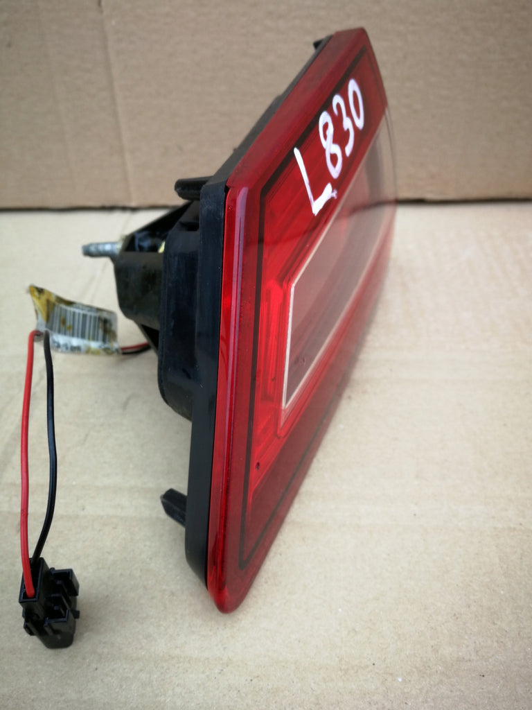 RENAULT CLIO IV 4 HB 12- LAMPA KLAPY BAGAŻNIKA LEWY TYŁ 265552424R