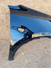 Laden Sie das Bild in den Galerie-Viewer, TESLA MODEL Y KOTFLÜGEL RECHTS VORNE 149347200C