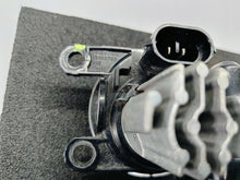 Load image into Gallery viewer, VOLVO V60 II S60 III 18- HALOGEN PRAWY LAMPA PRAWA ŚWIATŁO LED 31677940