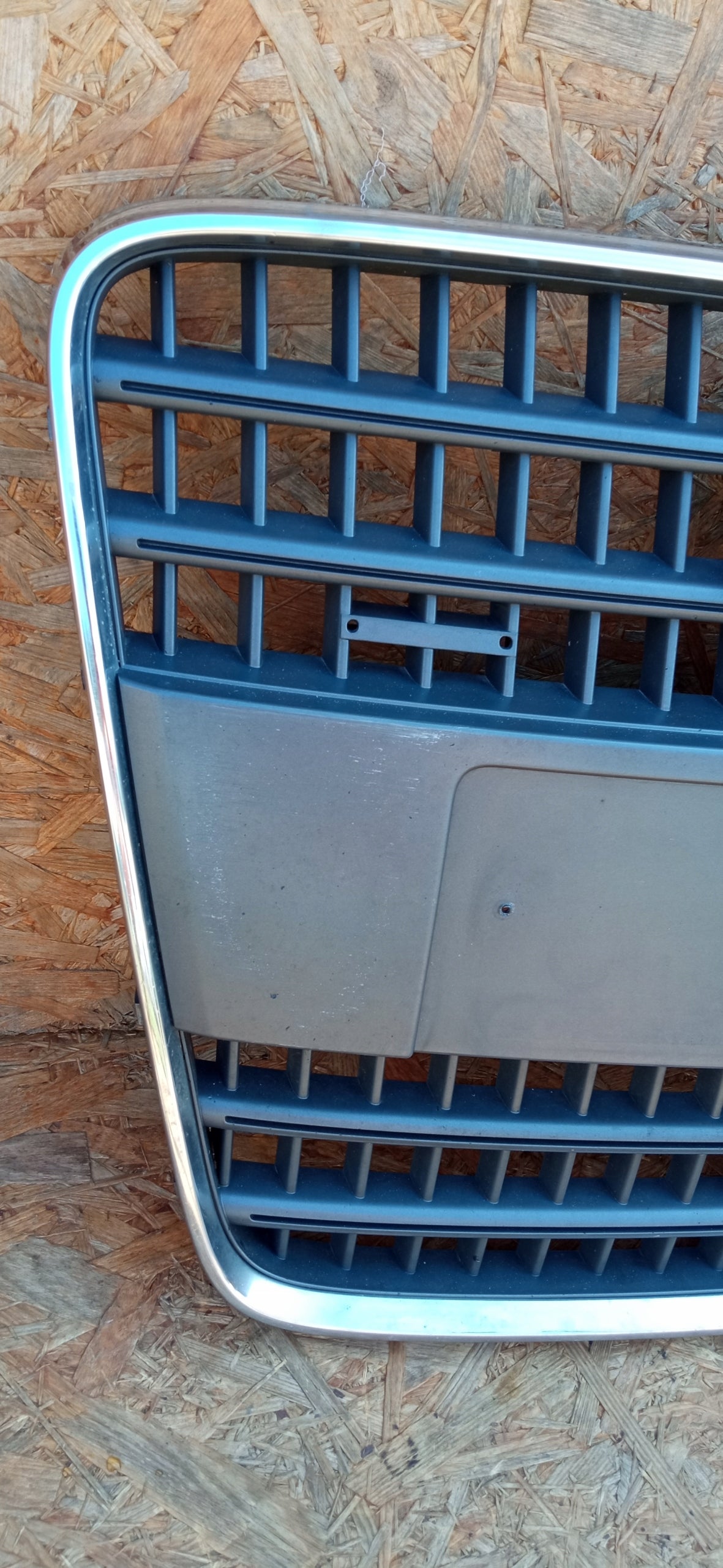 Audi Q7 4L 06- Atrapa Kratka Środkowa Grill Zderzaka Przód 4L0853651 — zdjęcie 5 z 12