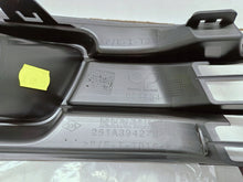 Laden Sie das Bild in den Galerie-Viewer, Renault Captur I LIFT 17- KOMPLETTER SATZ NEBELSCHEINWERFERGITTER OHNE PDC OE 261529255R