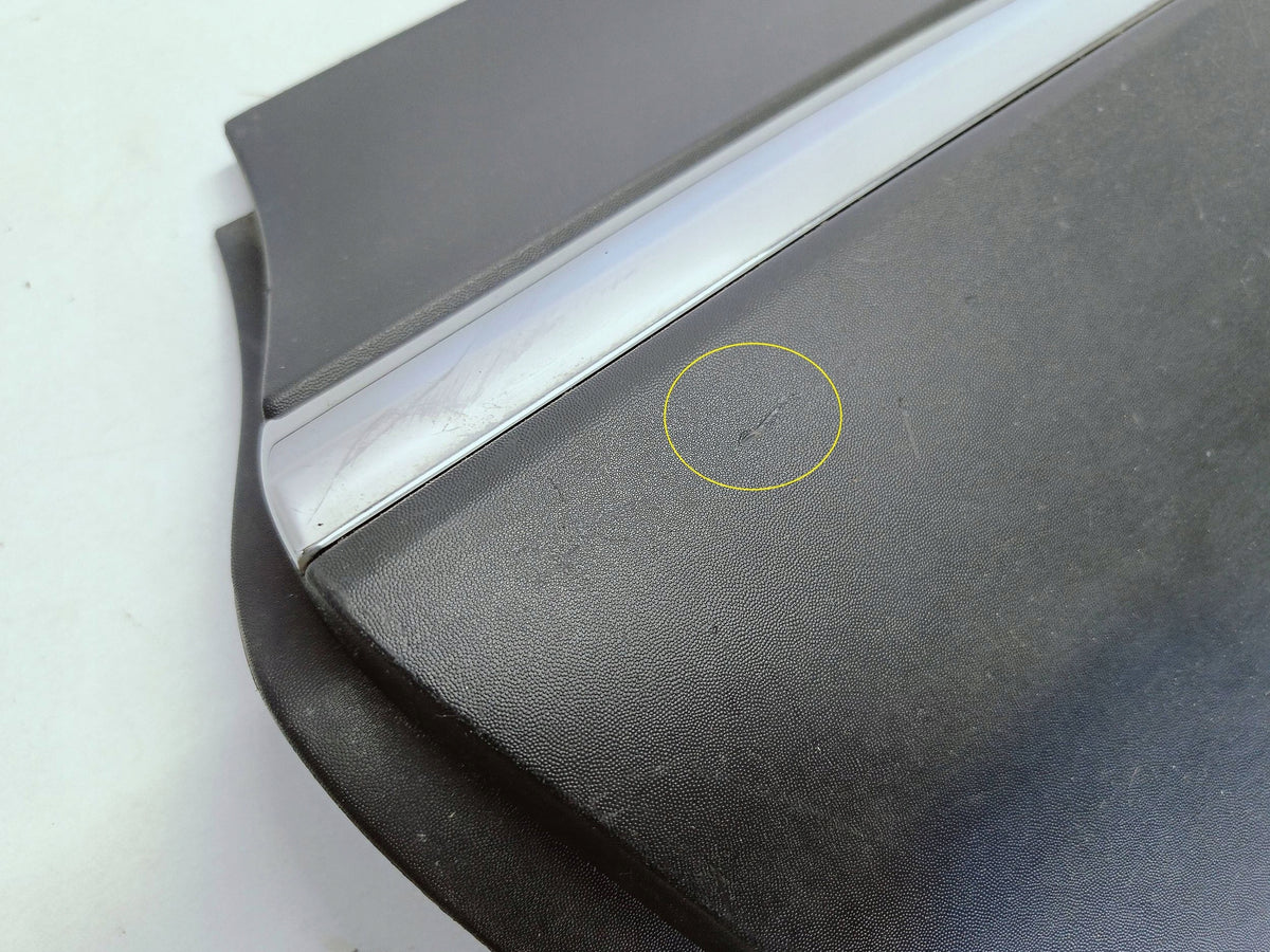 Renault Captur I 13- Baguette Porte Arrière Gauche Gauche Arrière 828779405R — photo 7 sur 13