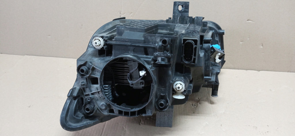 MERCEDES BENZ B-KLASA W247 MULTIBEAM LED LAMPA PRAWA PRZÓD A2479065003