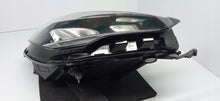 Załaduj zdjęcie do przeglądarki galerii, OPEL CORSA F 18- LAMPA PRAWA PRZÓD PRZEDNIA ZWKŁA H7 EU 39162649