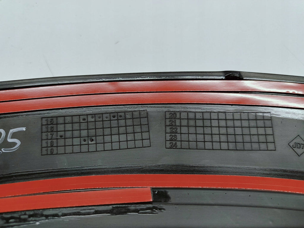 Renault Kadjar 15- ZIERLEISTE STOSSSTANGE LINKS HINTEN 8201589161