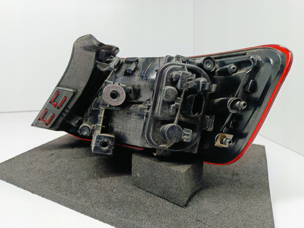 AUDI A3 SPORTBACK 8V 13- LAMPA LEWY TYŁ LEWA TYLNA 8V4945095