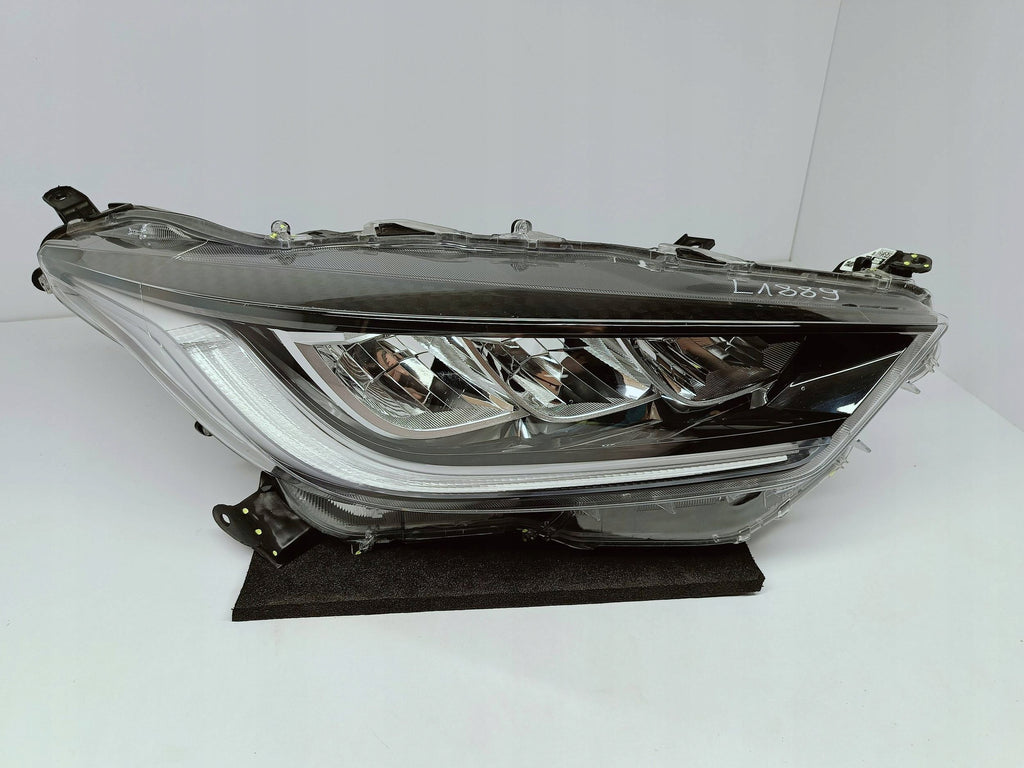 Toyota Yaris IV 4 XP21 19- LAMPA PRAWA PRZÓD PRZEDNIA FULL LED KOITO K0-8