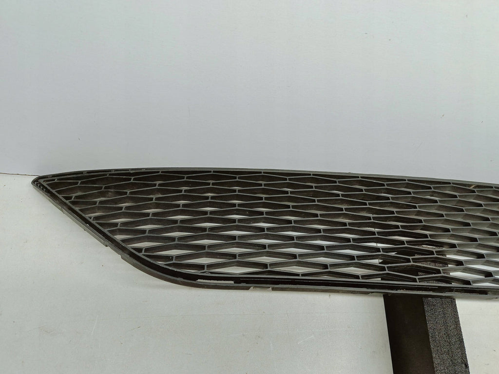 Seat Ibiza IV 4 08- UNTERER KÜHLERGRILL STOSSFÄNGER VORNE 6J0853667