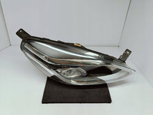 Laden Sie das Bild in den Galerie-Viewer, Ford Fiesta MK8 VIII 17- LAMPA PRAWA PRZÓD SOCZEWKA H7+LED H1BB-13W029-CE