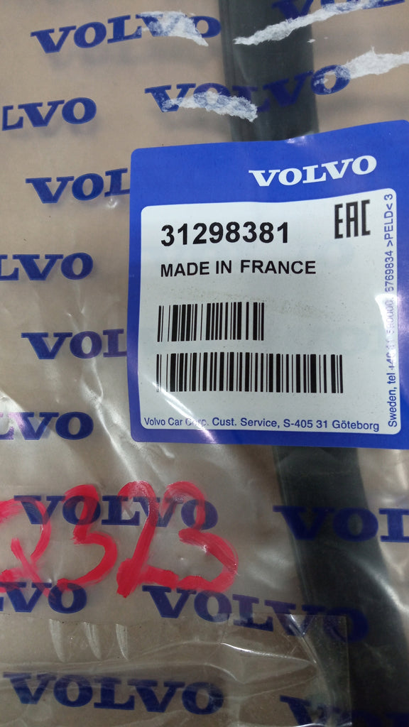 VOLVO V40 13- DICHTUNG UNTEN TÜRE LINKS NEU